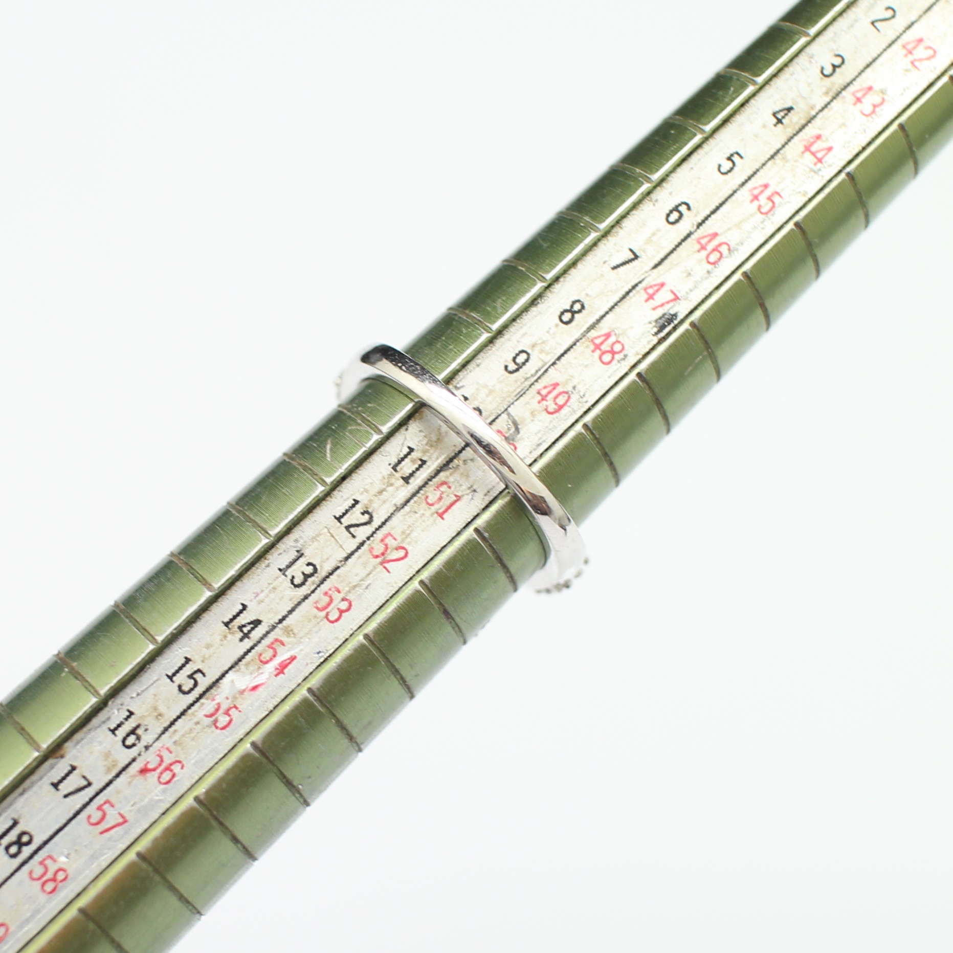 RG250292 แหวนออเร้นท์ซัฟไฟร์หยดน้ำ ล้อมเพชรแท้ 0.49 กะรัต ทองแท้ 18k นน.รวม 4.5 กรัม ขนาดแหวน 50