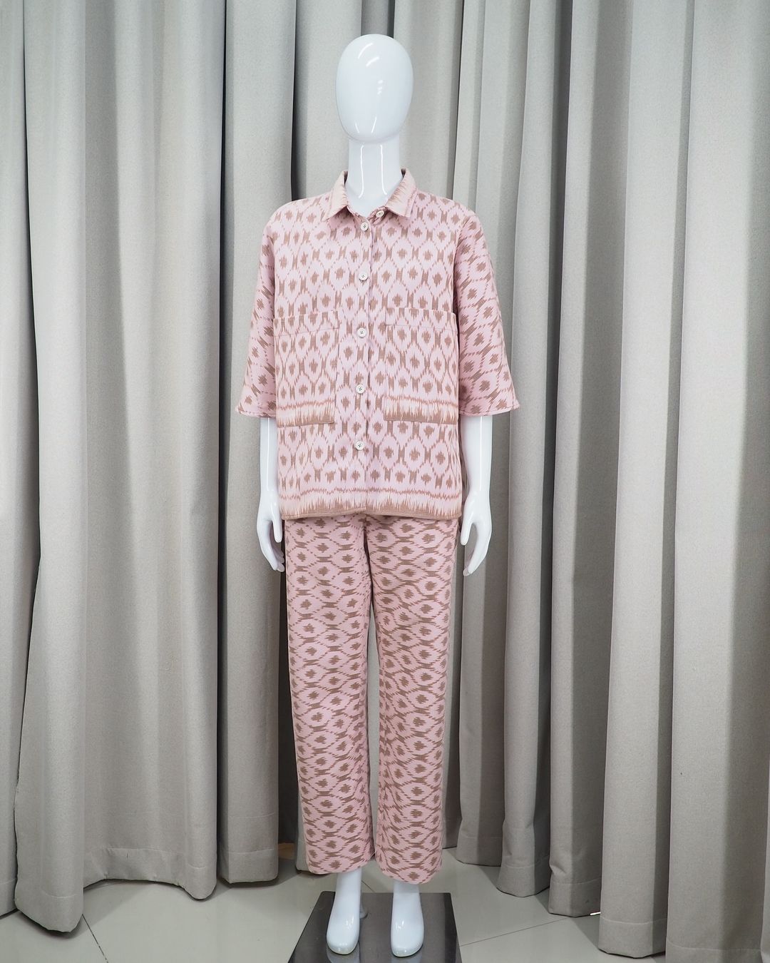 แบบตัดชุด เสื้อ กางเกง (ไม่รวมผ้า) รหัส CUT-JHN-07116711