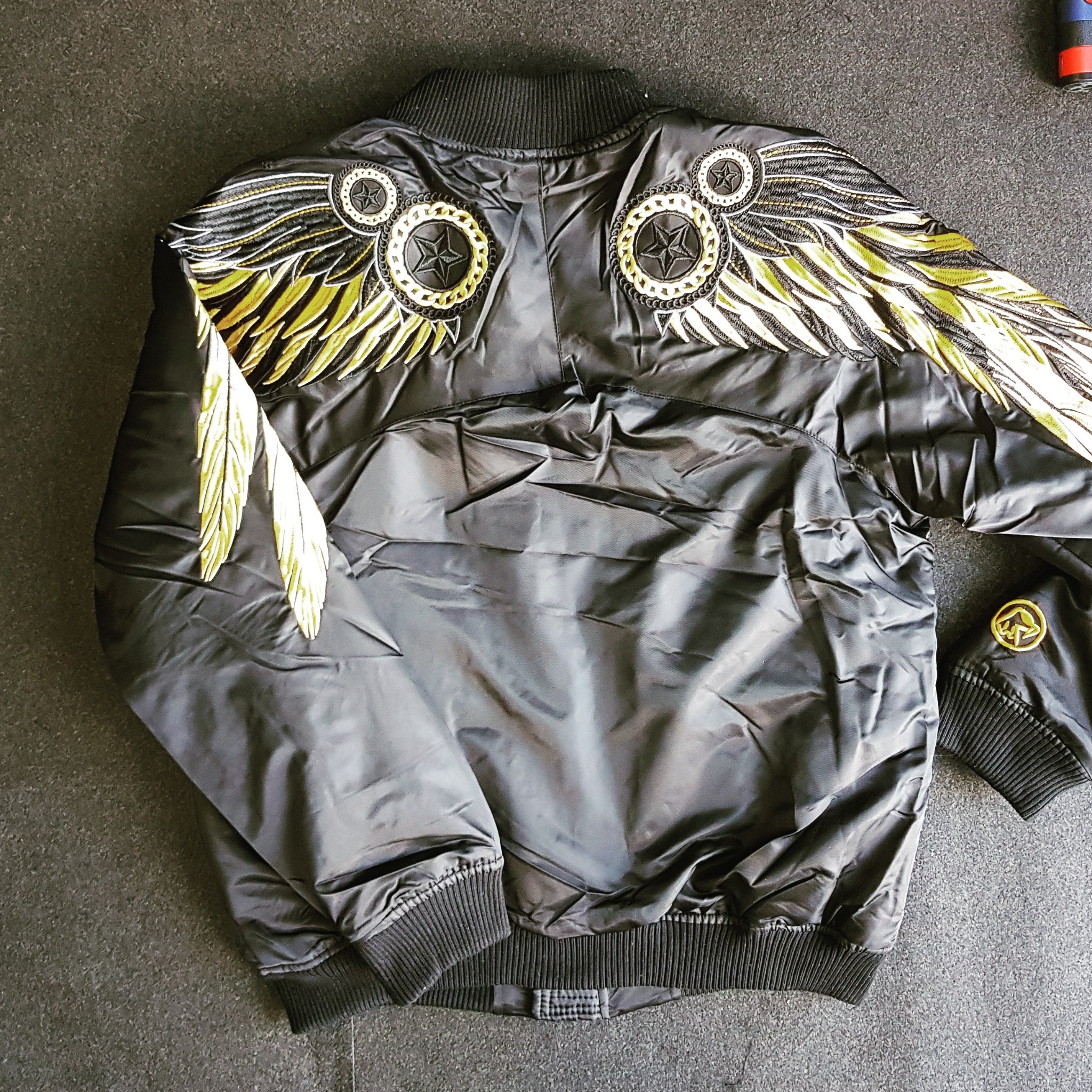 เสื้อคลุม ลายปัก