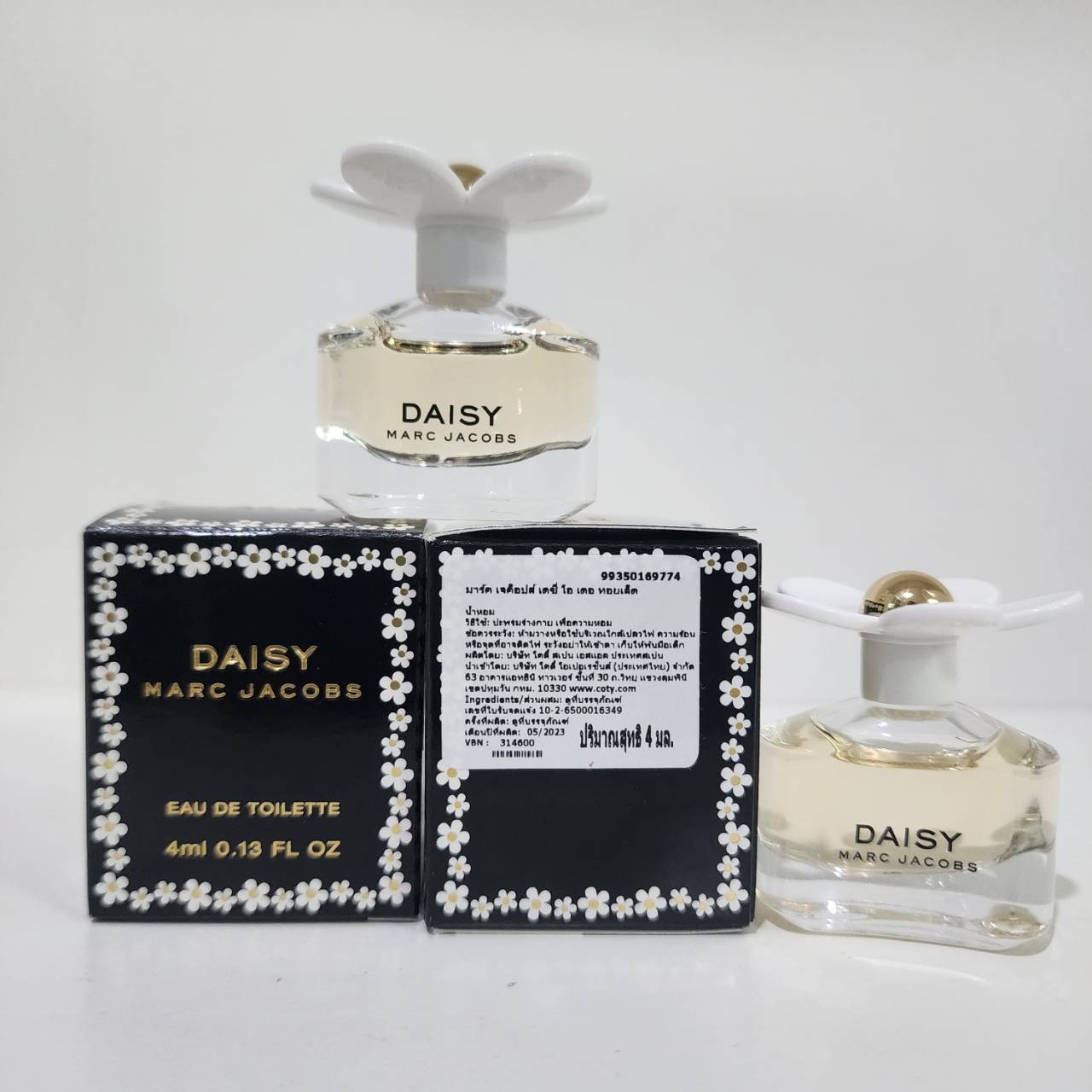 น้ำหอมจิ๋วมินิ Marc Jacobs Daisy EDT 4ml ป้ายไทย แบบแต้มมีกล่อง ( Mini Perfume น้ำหอมขนาดพกพา) น้ำหอมจิ๋วมินิ ขวดน่ารัก ตั้งโชว์ก็สวย พกพาก็สะดวก หัวแต้มตามจุดชีพจร