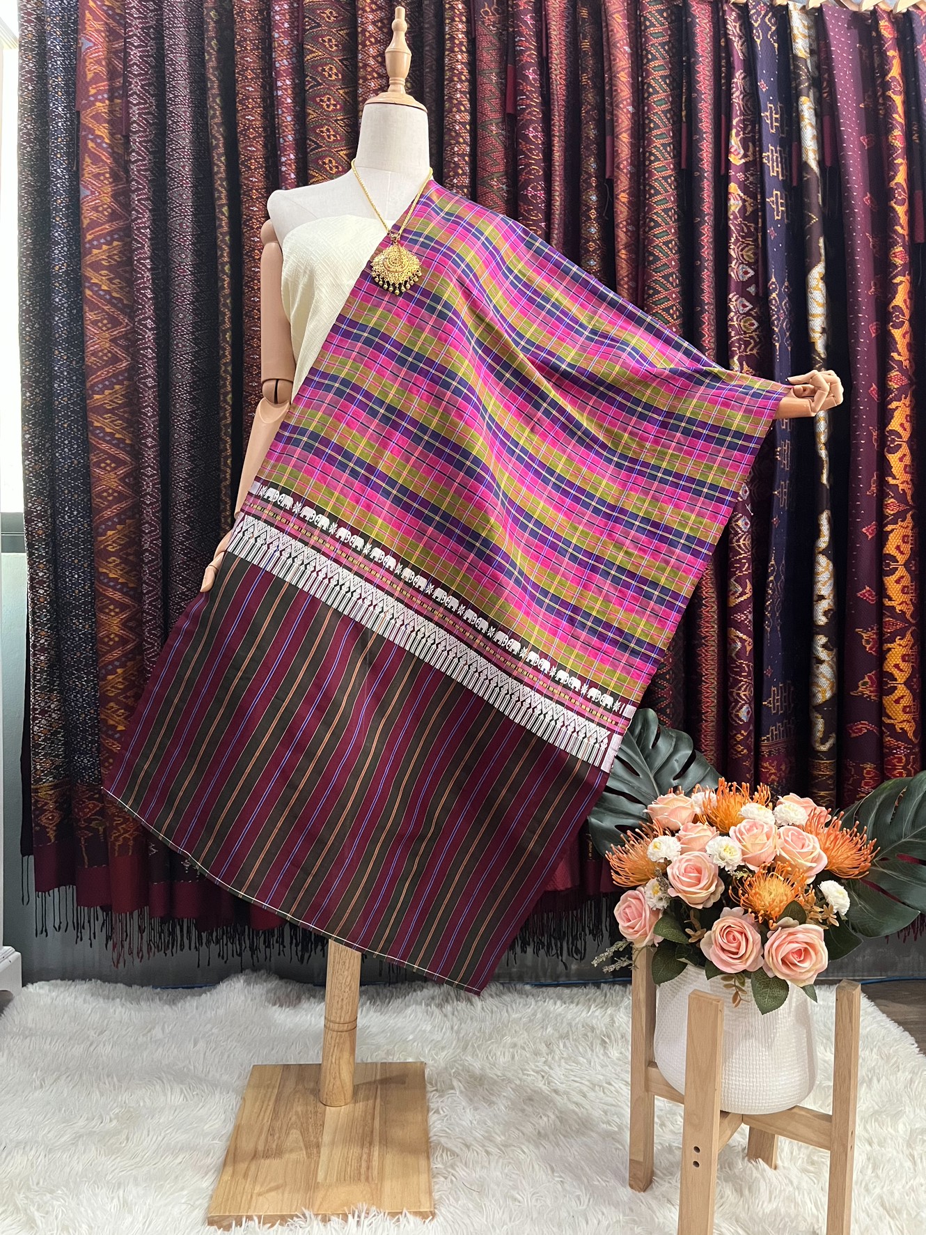 ผ้าขาวม้า ผ้าไหมแท้ ขนาด 60x200cm ขิดลายช้าง สีคละสี รหัส R4E-PS-0816814