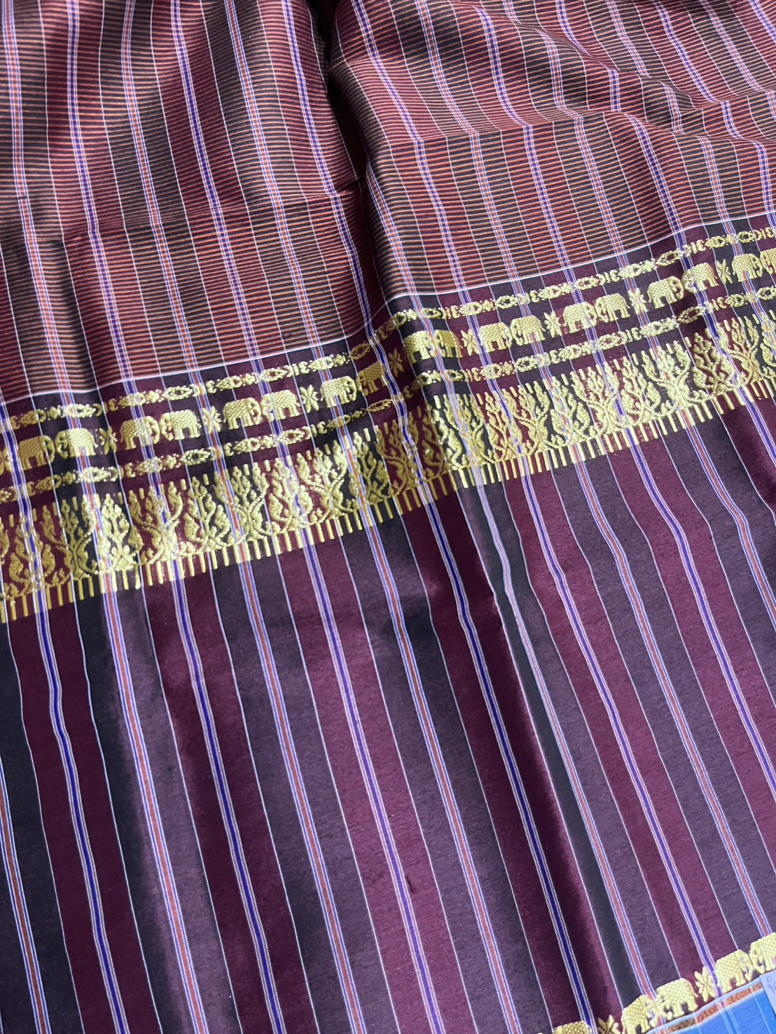 ผ้าขาวม้า ไหมแท้ ยกขิดดิ้นลายช้าง มีชายครุย ขนาด 65X200ซม. รหัส R4E-NY-8