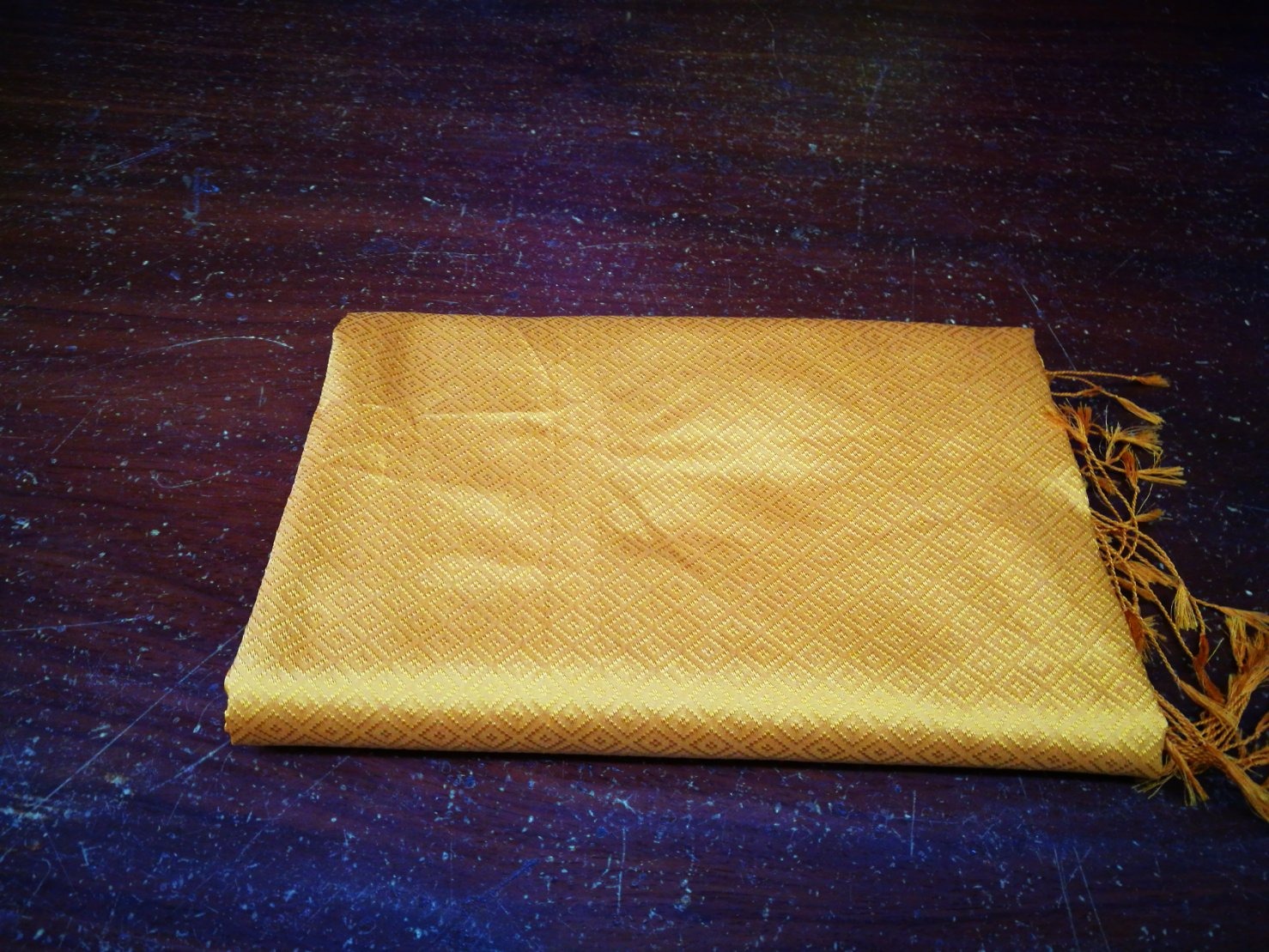 สั่งตัดผ้าคลุมไหล่ไหม ยกดอกลูกแก้ว ถักชายครุย ขนาด1x2เมตร รหัส CUT-NY1222651