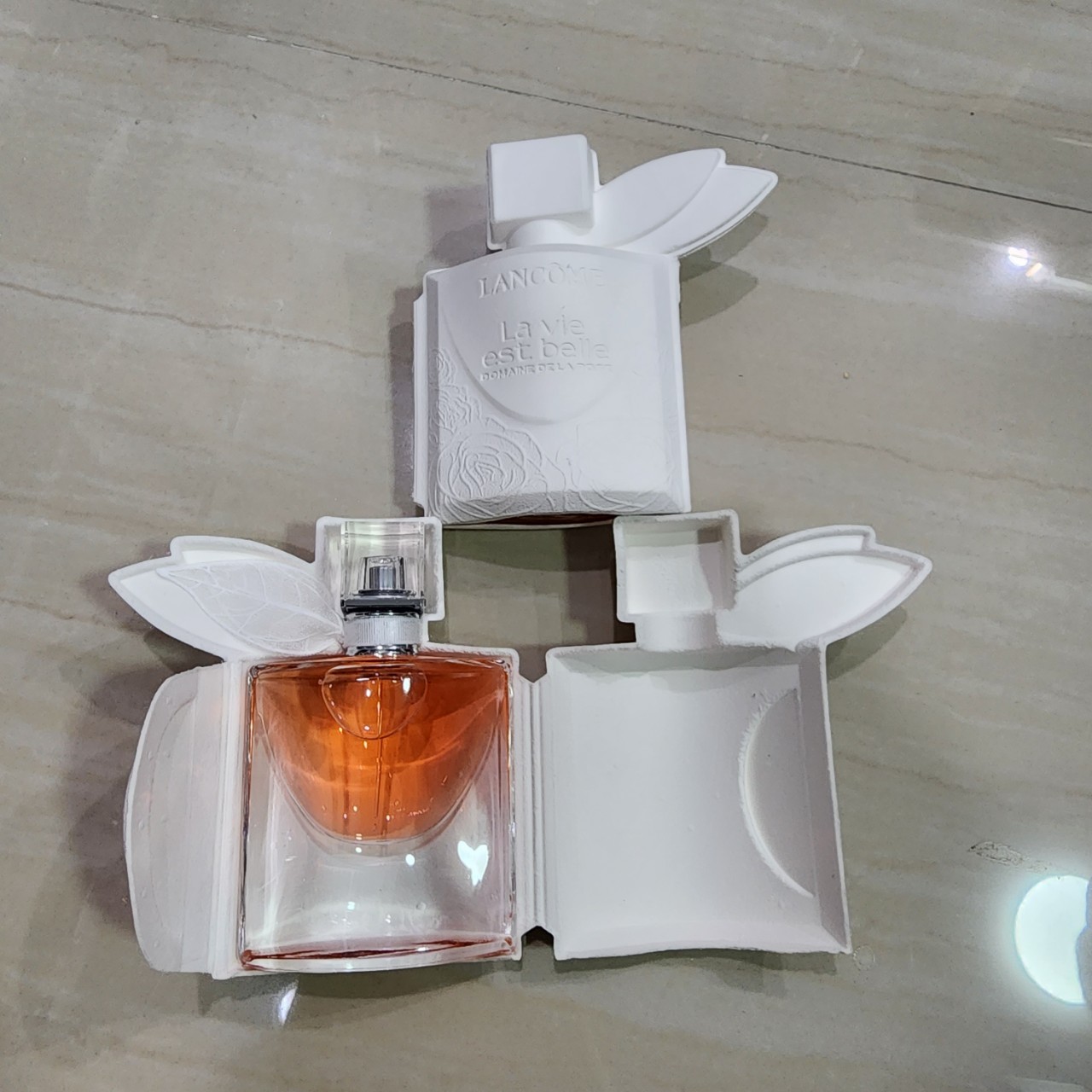 น้ำหอมแท้ Lancome La Vie Est Belle Domaine de la Rose Exitrait de Perfum 30ml กล่องจริง