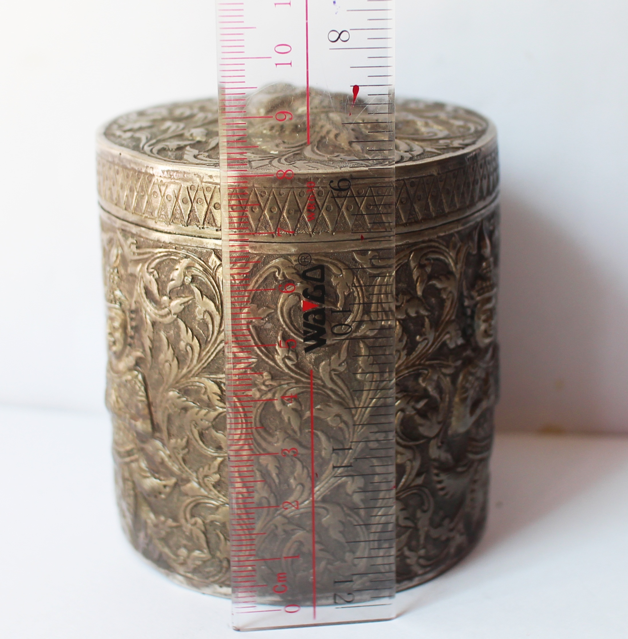 SI119 กระปุกยาดมลายเทพพนม ดุลลาย เงินแท้ 92.5 % สูง 8 cm. นน. 148.7 กรัม งานเก่าเก็บ