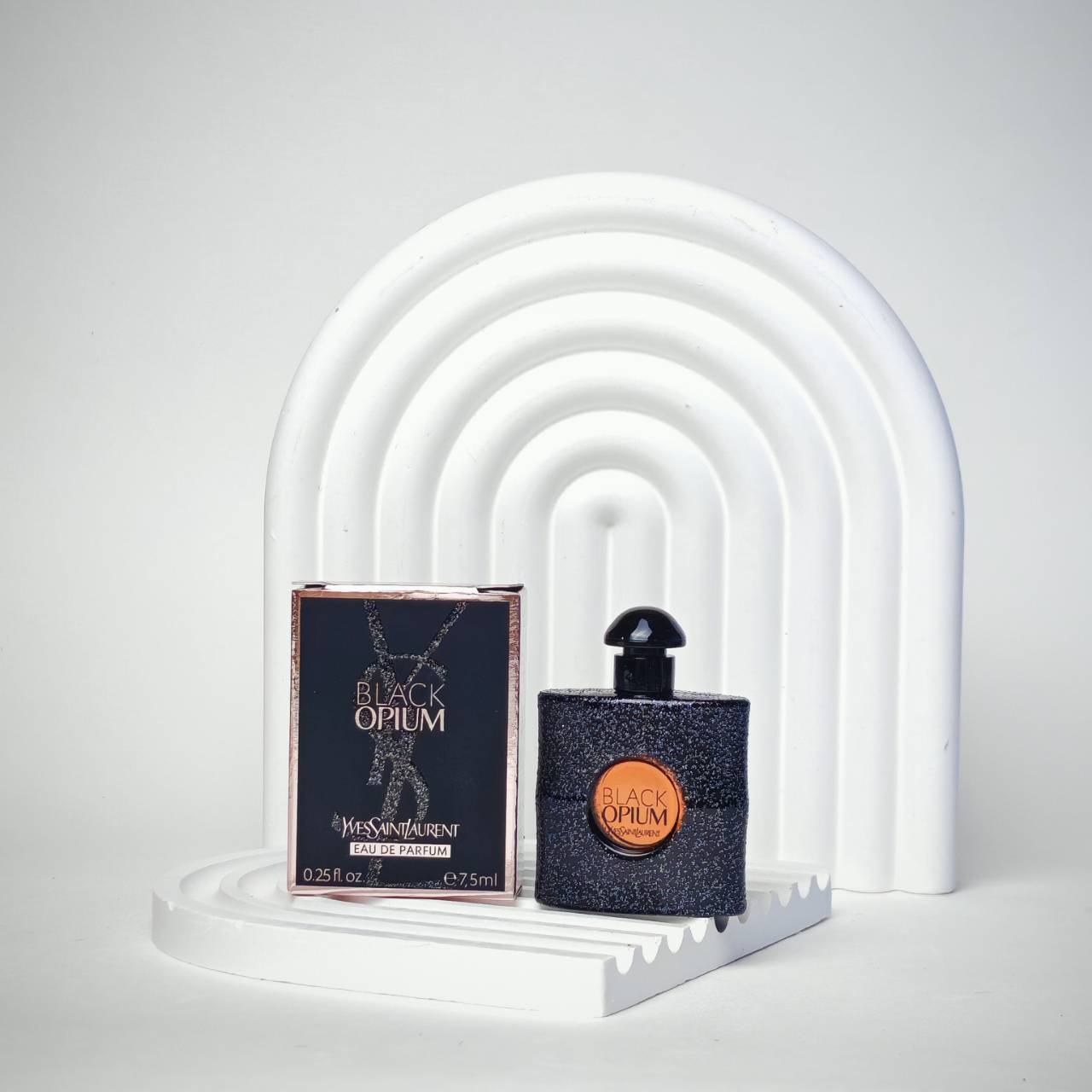 น้ำหอมจิ๋วมินิ YSL Black Opium EDP 7.5ml แบบแต้มมีกล่อง ( Mini Perfume น้ำหอมขนาดพกพา) น้ำหอมจิ๋วมินิ ขวดน่ารัก ตั้งโชว์ก็สวย พกพาก็สะดวก หัวแต้มตามจุดชีพจร