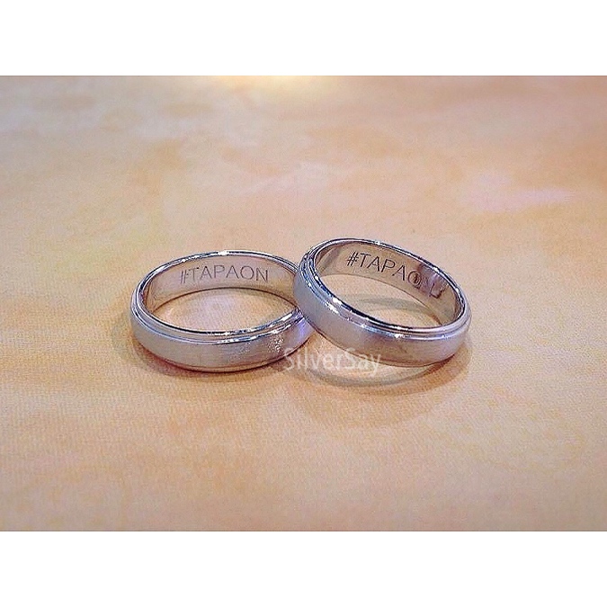 แหวนเกลี้ยง 5 มม.ขอบข้างลดระดับรอบวง/พ่นทราย-ตัดขอบเงา/สำหรับสลักชื่อ