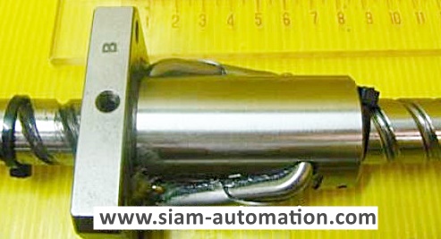 บอลสกรู ยาว130cm เส้นผ่านศูนย์กลางของแกน20mm ระยะหว่างเกลียว8mm (มือสอง)