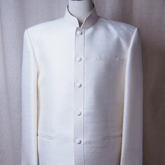 เสื้อสูทซาฟารี สูทคอจีน ทรงพระราชทาน ไหมแท้ สีขาว รหัส DM-CT030166155