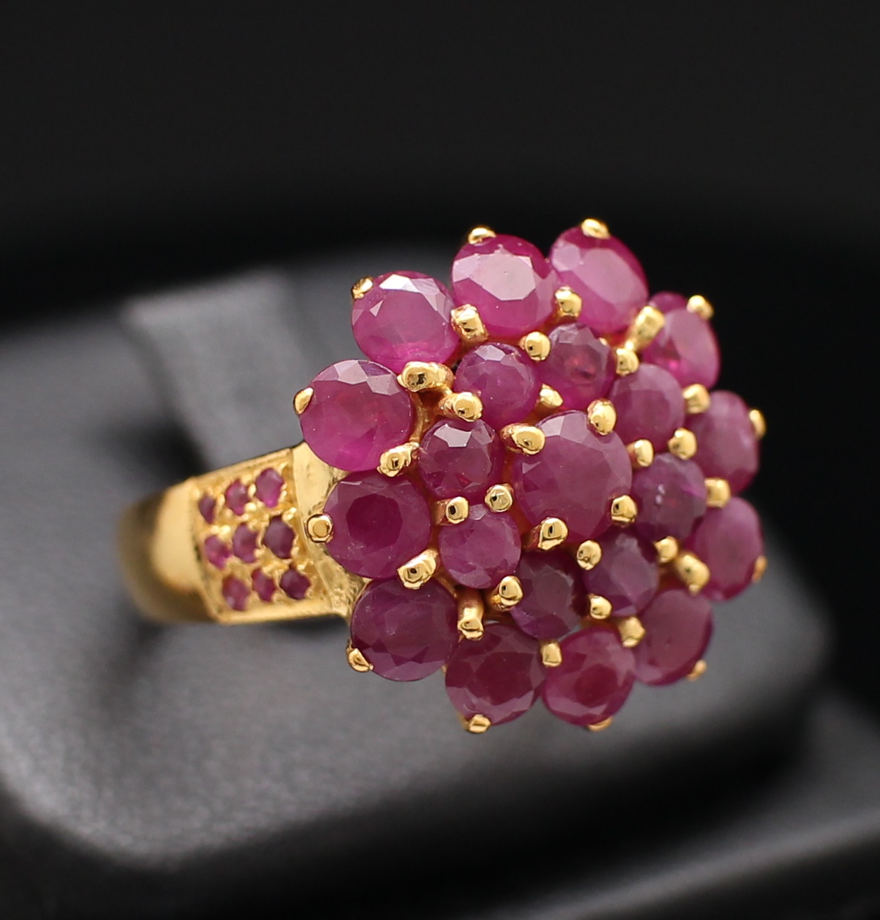 RG250166 แหวนทับทิมดอกไม้ ทองแท้ 90% นน.รวม 7.9 กรัม ขนาดแหวน 56 พลอยรุ่นเก่า สวย