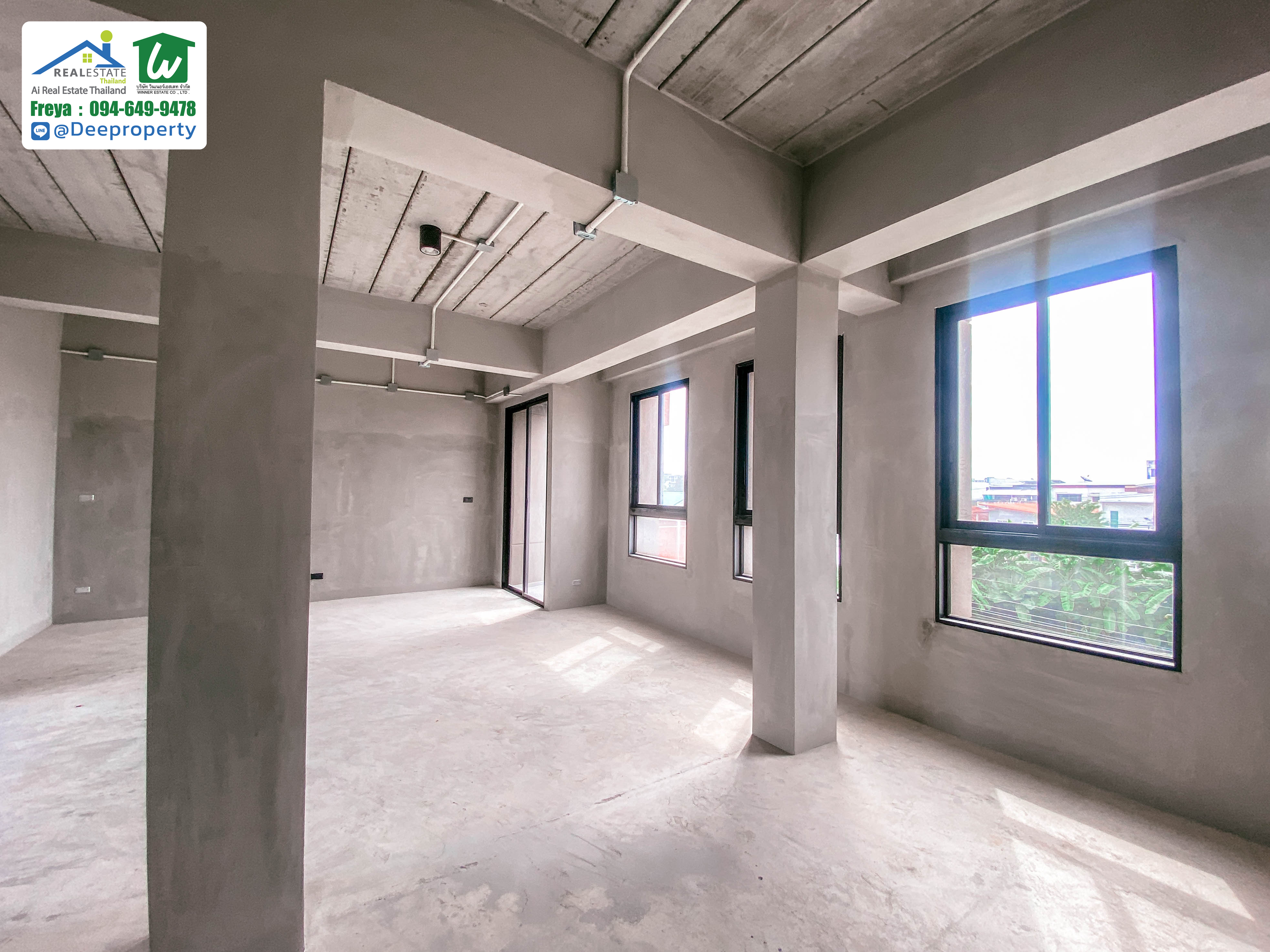🚇🏢 ให้เช่าโฮมออฟฟิศ 4 ชั้น Britton ลาดพร้าว 41 สไตล์โมเดิร์น Type B ตกแต่ง Loft Factory Style เหมาะสำหรับสำนักงาน หรือ Cafe! ใกล้ MRT ลาดพร้าว 💼✨