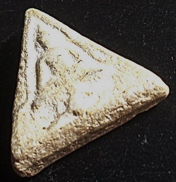 สมเด็จทรงหนุมาน หลวงพ่อแฉ่ง วัดบางพัง นนทบุรี พิมพ์สามเหลี่ยม