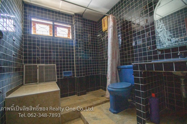 ขาย บ้าน 3 ชั้น ลาดพร้าว 87 แยก 16 เนื้อที่ 104 ตรว. หลังมุม ทำเลดี คุ้มราคา