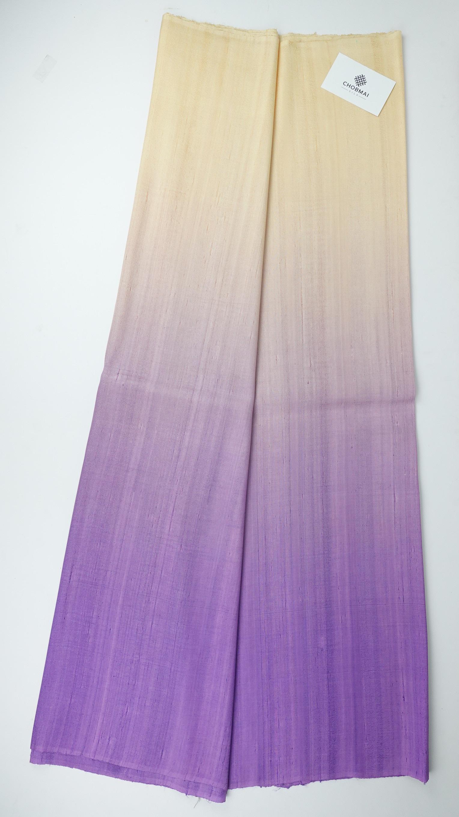 ผ้าไหมย้อมสไลด์สี ไหมบ้านทอมือ 2ตะกอ สีครีมเหลือง-สีชมพูม่วง เลือกขนาด รหัส BT-TT-02246858