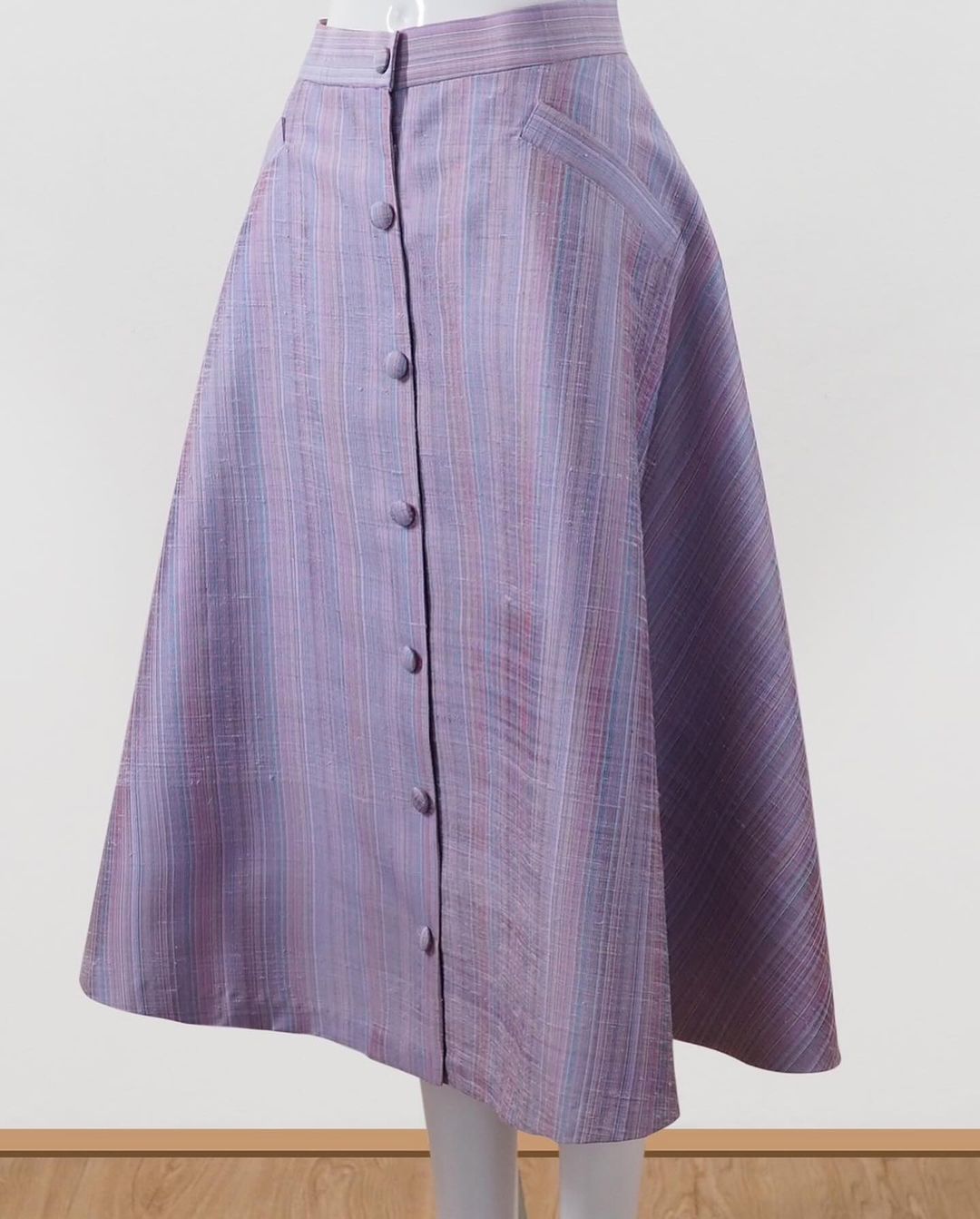 สั่งตัดเย็บกระโปรงผ้าไหม (ไม่รวมผ้า) รหัส CUT-51-122566