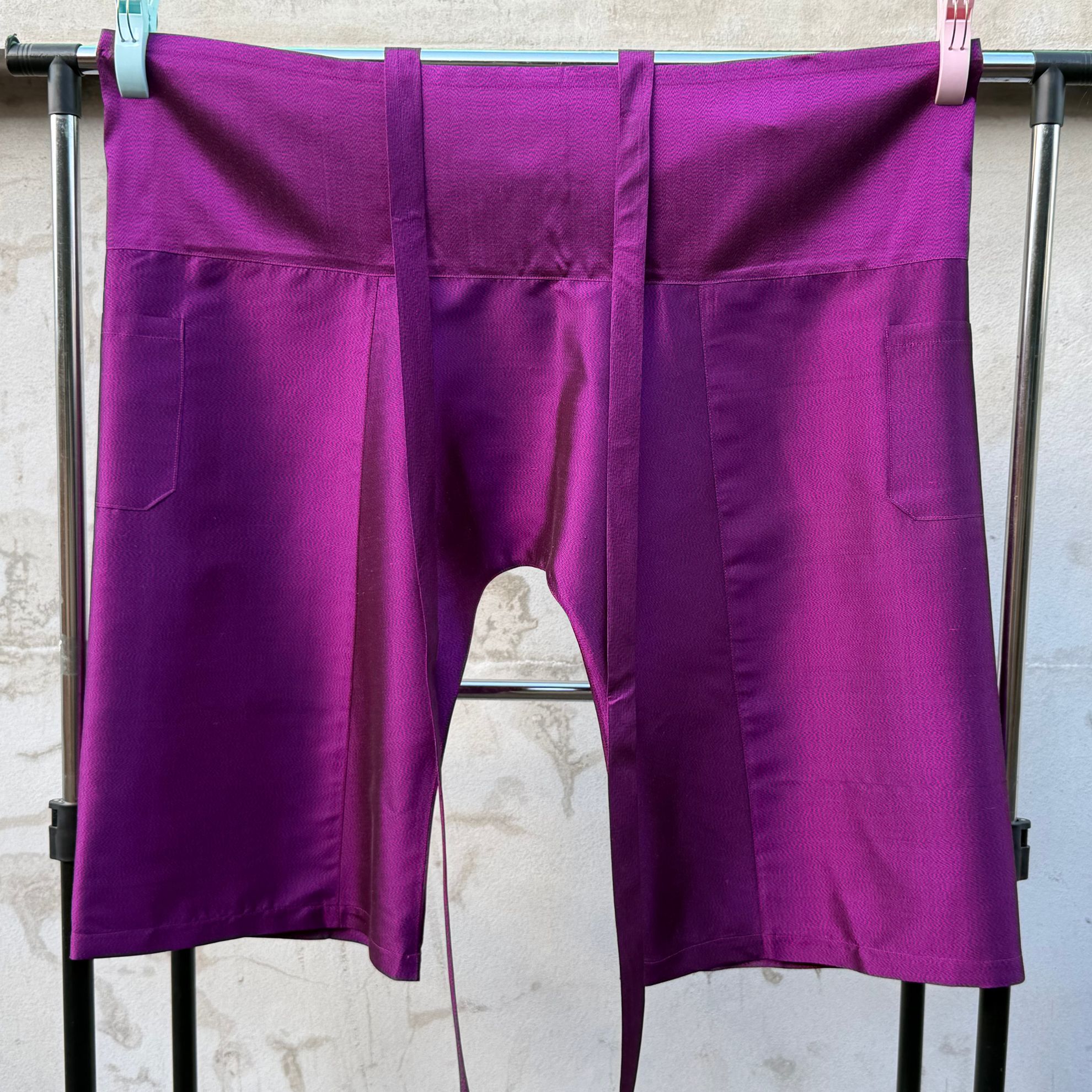 กางเกงเลผ้าไหมหางกระรอก ผ้าไหมแท้100% ขาสั้น 5 ส่วน เลือกสีผ้าได้