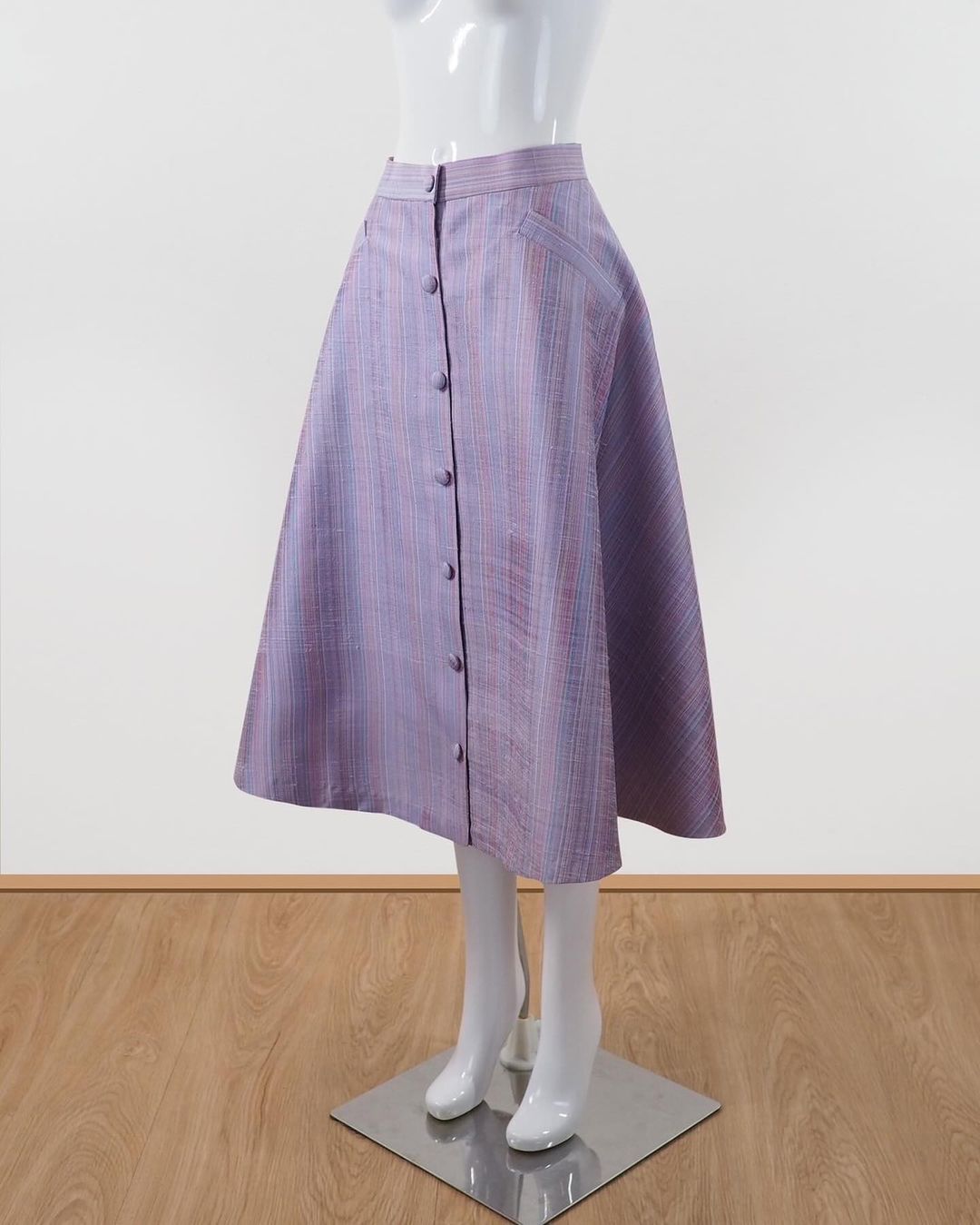 สั่งตัดเย็บกระโปรงผ้าไหม (ไม่รวมผ้า) รหัส CUT-51-122566