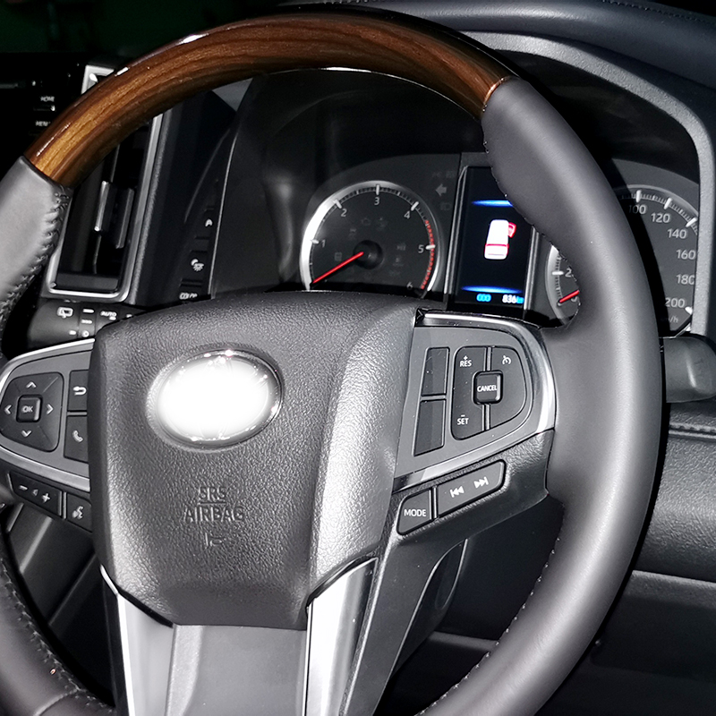 ฝาท้ายไฟฟ้า Toyota Majesty 2019+