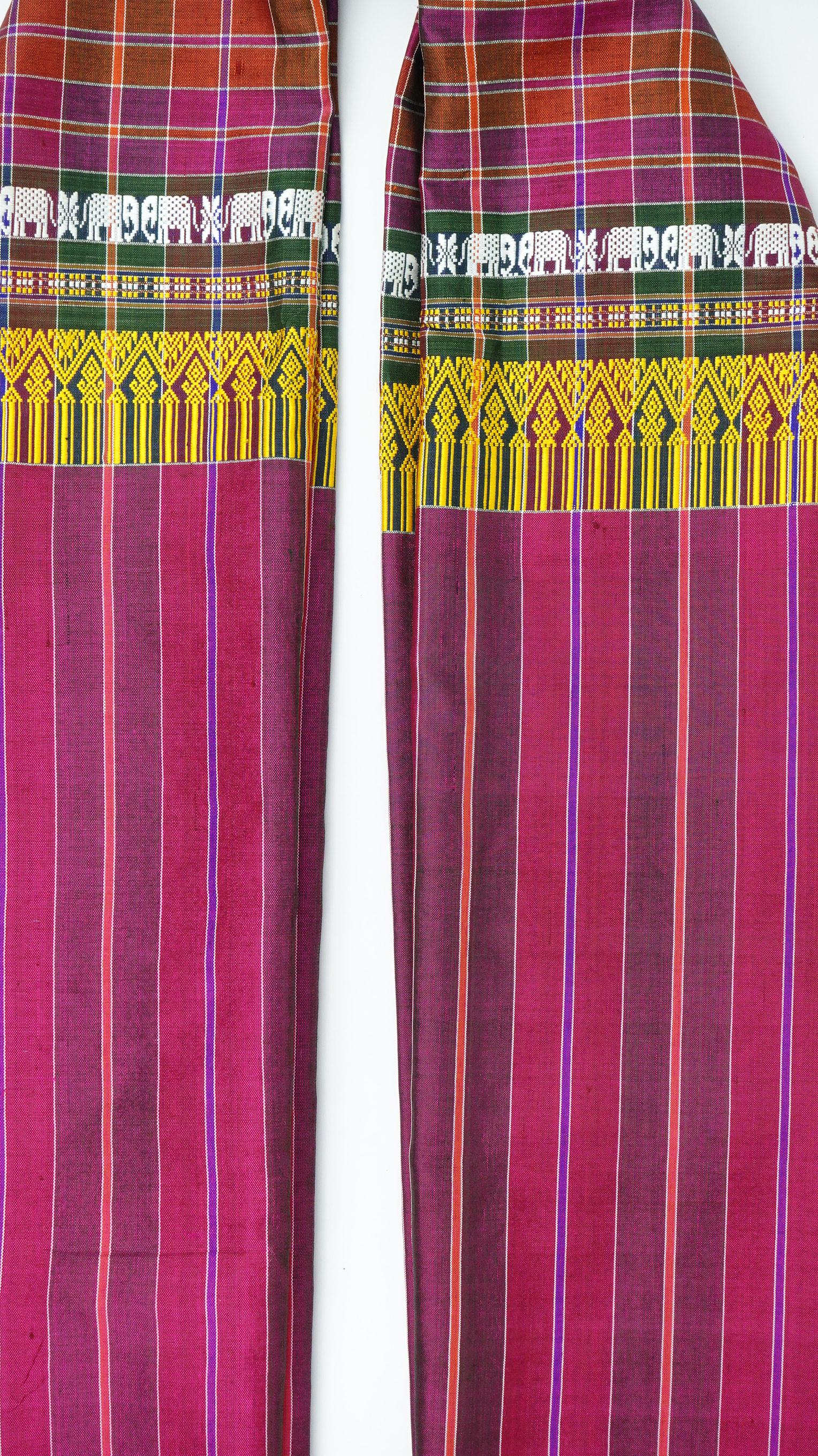 ผ้าขาวม้า ผ้าไหม ไหมแท้ ขนาด 63x200cm ขิดลายช้าง สีชมพู รหัส R4E-ME-01086811