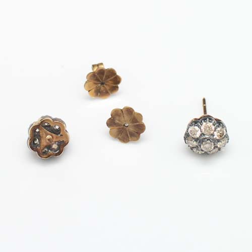 ER25069 ต่างหูเพชรกระจุก เพชรแท้ 16 เม็ด 1.80 กะรัต งานk2สี นน.รวม 4.3 กรัม เพชรไฟดี