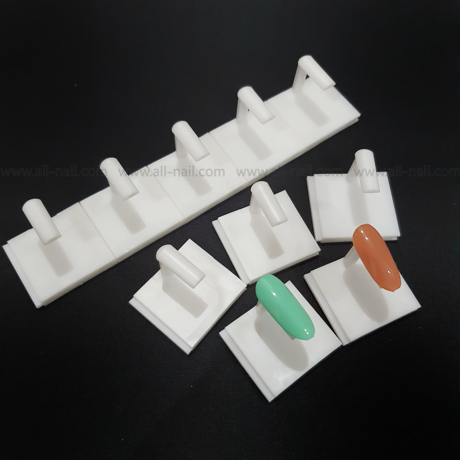 แท่นวางเล็บปลอม 1ชุด=10ชิ้น (แยกชิ้นส่วนได้)