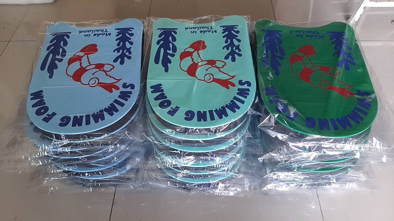 โฟมว่ายน้ำ หนา3.5cm ราคาถูกสุด ชิ้นละ 100 บาท