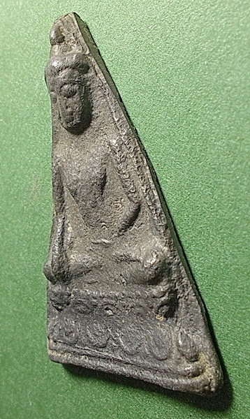 พระเชตุพนบัวสองชั้น พิมพ์ใหญ่ กรุวัดเขาพนมเพลิง สุโขทัย