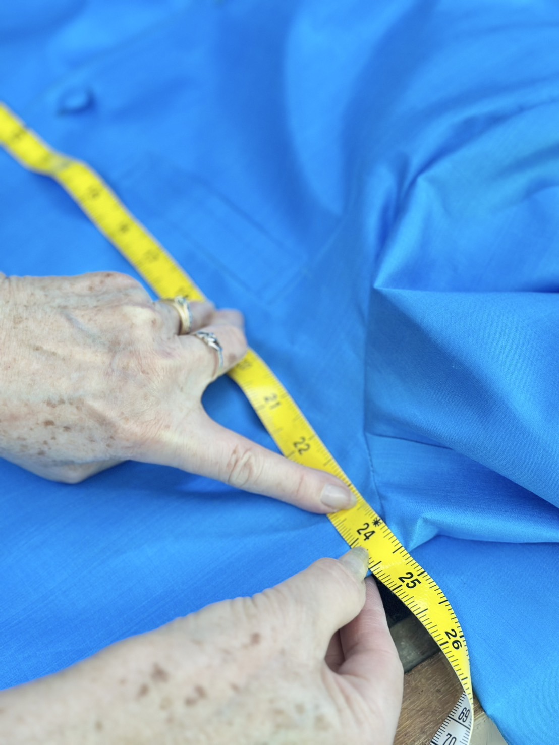 เสื้อสูทไหมคอพระราชทาน แขนยาว เนื้อเรียบ ไหมแท้ สีฟ้า รอบอก48นิ้ว รหัส DM-ST-021868