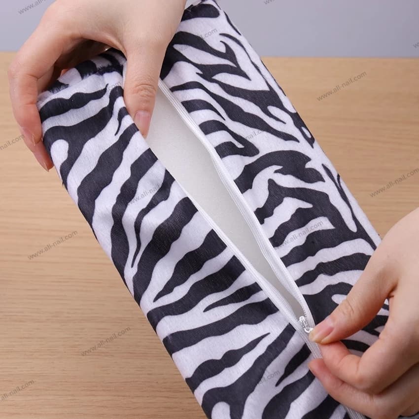 หมอนรองมือทำเล็บ หมอนรองแขน ความยาว30cm. ถอดซักได้