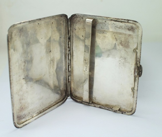 SI142 ตลับเงินอังกฤษ เงินแท้ นน. 114.4 กรัม กว้าง 7.8 cm ยาว 10 cm