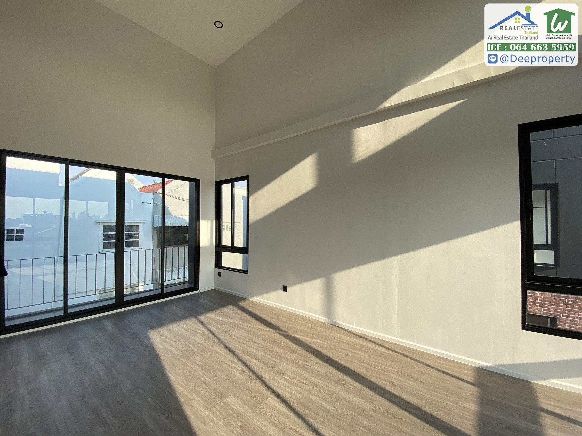 🏡ขายบ้านทาวน์โฮม BritLoft เกษตร-พหลฯ สวยโมเดิลสไตล์อังกฤษ เหมาะทำโฮมออฟฟิศ ใกล้เกษตร-นวมินทร์ และ ลาดปลาเค้า (กู้ได้เกิน)