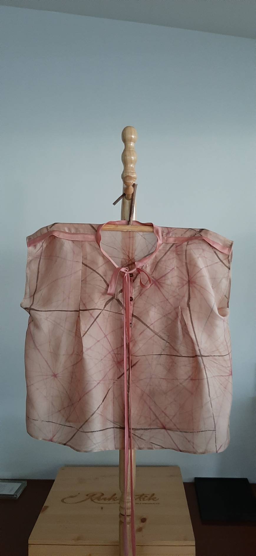 Rukbatik เสื้อ [ลายพลุ] ผ้าไหม สีตามที่ลูกค้าต้องการ