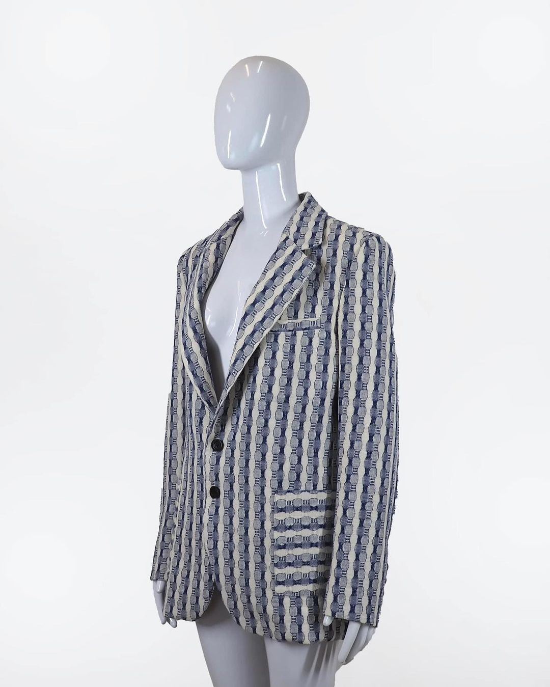 แบบตัด สูทชายblazer over size ผ้าไหม chobmai x JHN รหัส SCT-51-0323671558