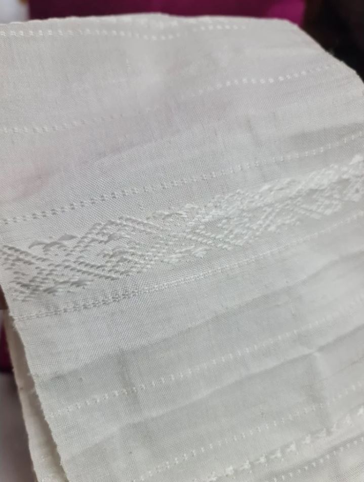 หัวซิ่นไหมทอมือ จกขิดไหมแท้ สีขาว รหัส WN-119-112068