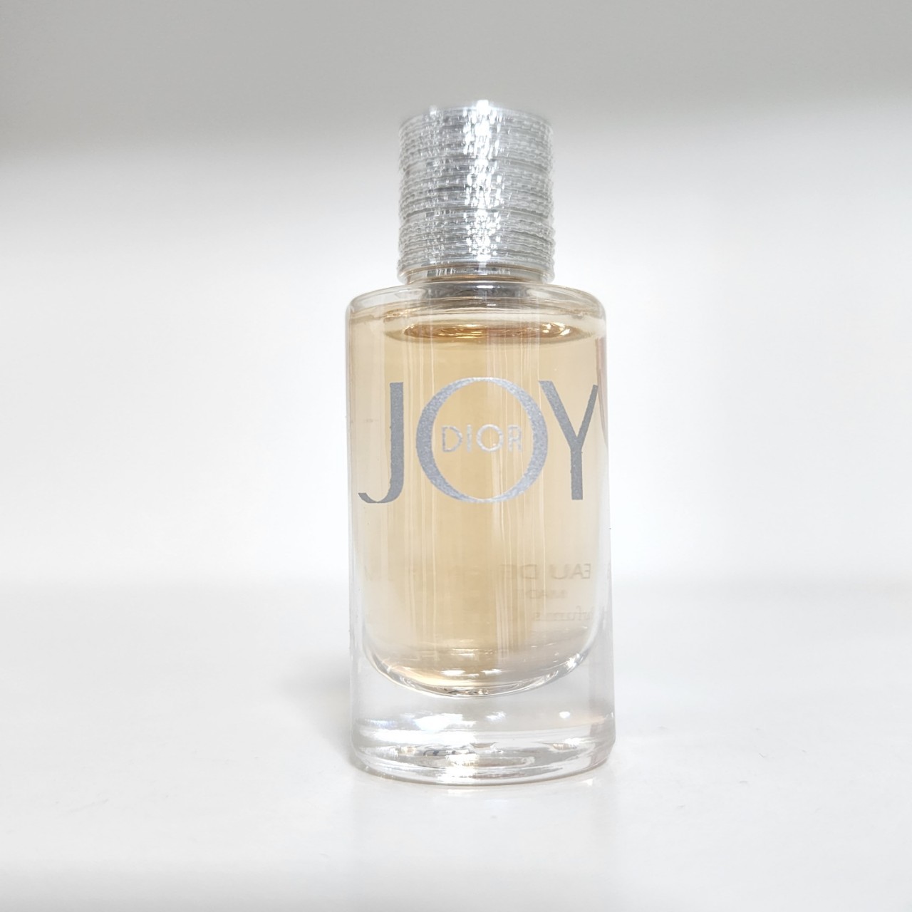 น้ำหอมจิ๋วมินิ Dior Joy EDP 5mlแบบแต้มมีกล่อง ( Mini Perfume น้ำหอมขนาดพกพา) น้ำหอมจิ๋วมินิ ขวดน่ารัก ตั้งโชว์ก็สวย พกพาก็สะดวก หัวแต้มตามจุดชีพจร
