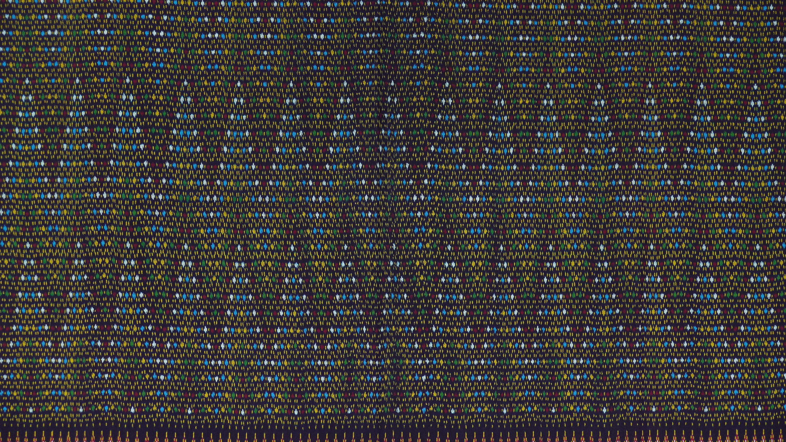 ซิ่น ผ้าไหมมัดหมี่ 3ตะกอ ลายร้อยดาว ขนาด1x2เมตร สีแดงดำเม็ดมะขามเข้ม รหัส R2Q-ME-66-0820671109