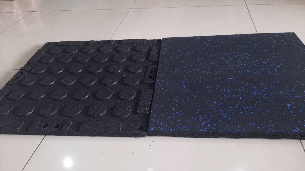 แผ่นยางปูพื้นฟิตเนส จุดสี epdm