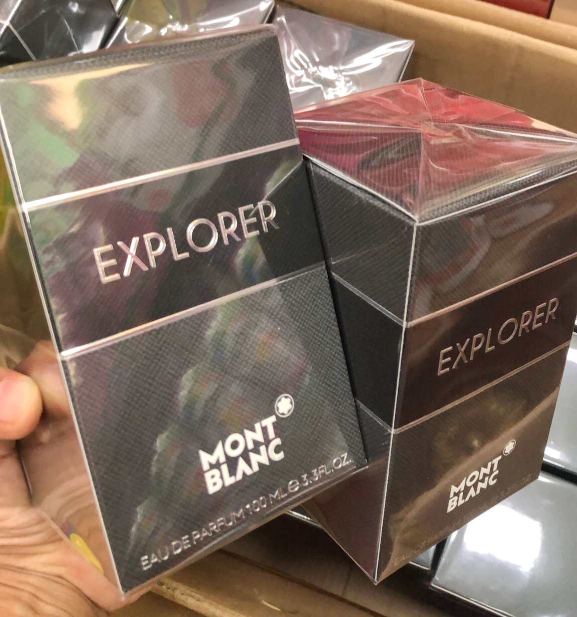 น้ำหอมแท้ MontBlanc Explorer EDP for men 100ml กล่องซีลไม่มีป้ายขาว ใครชอบแนว Creed Aventus