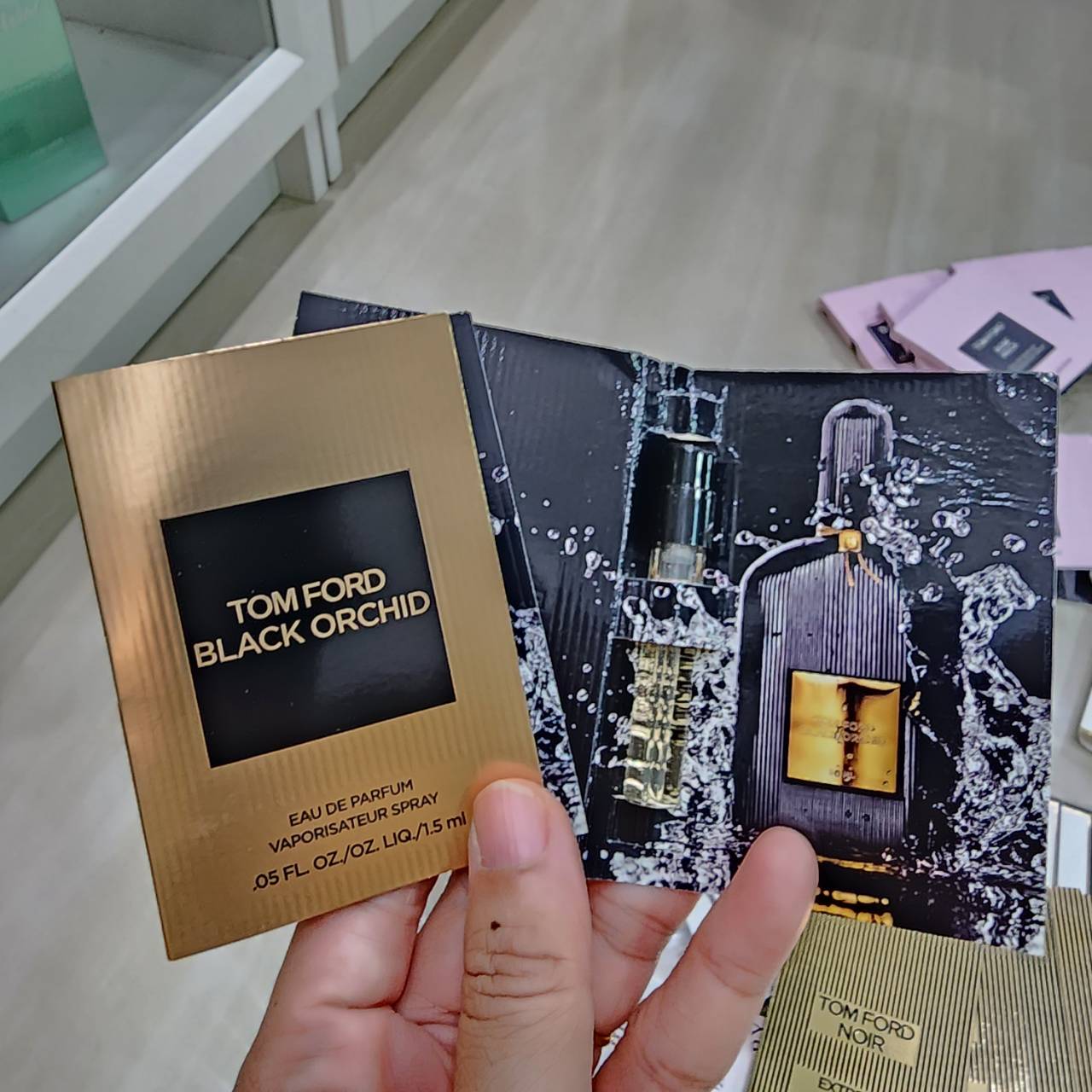 น้ำหอมไวออลหลอดทดลอง Tom Ford Black Orchid 1.5ml Spray Sample Vial ขนาดทดลองแบบ VIAL