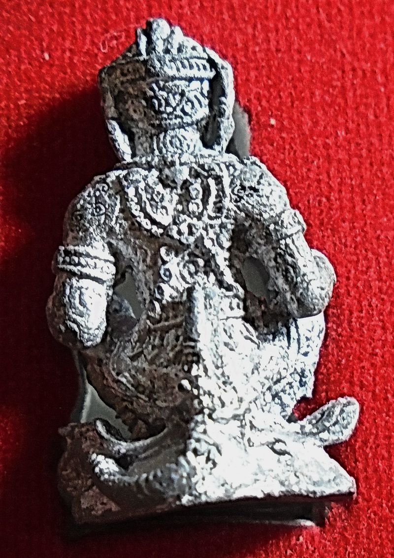 หนุมานคุ้มภัย 8 รอบ เนื้อตะกั่ว หลวงปู่เกลี้ยง มนุญโญ วัดเนินสุทธาวาส จ ชลบุรี ปี2557 พร้อมกล่องเดิม