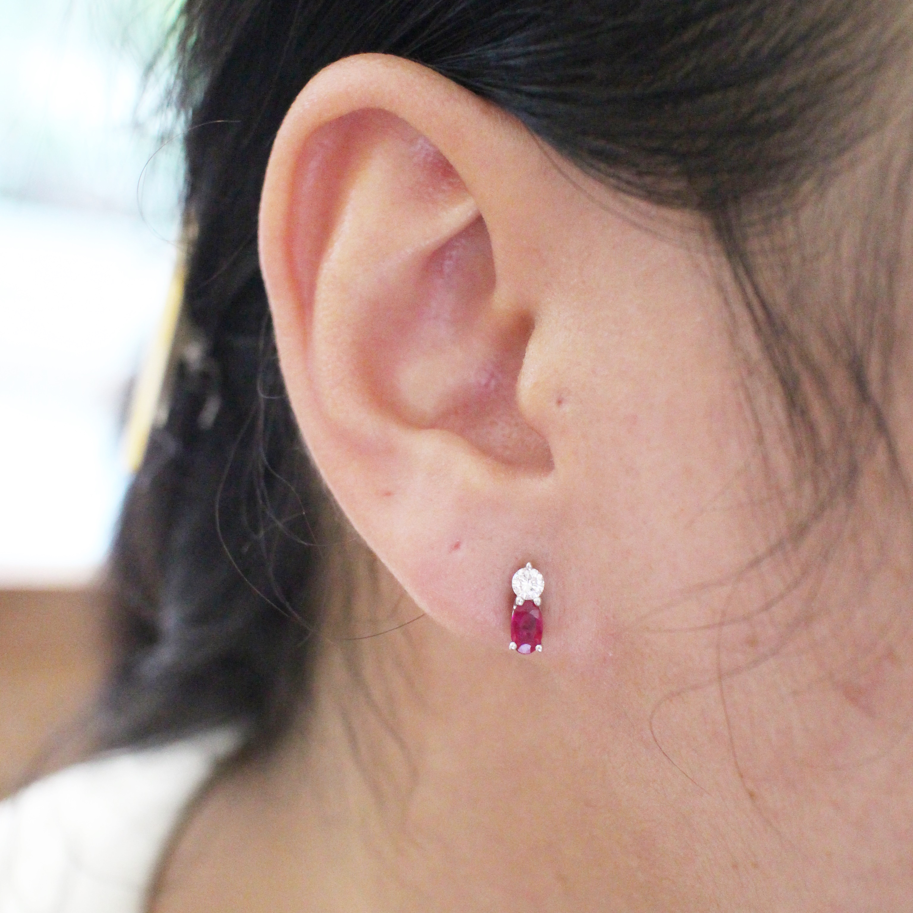 ER25178 ต่างหูทับทิม ประดับเพชรแท้ 2 เม็ด 0.24 กะรัต ทองแท้ 18k นน.รวม 1.3 กรัม