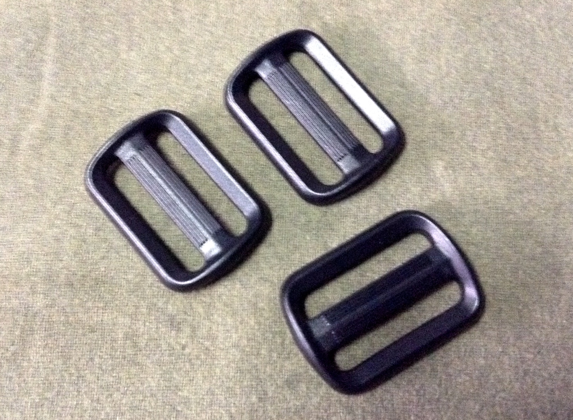 buckle ตัวช่วยล็อคสาย,เก็บสาย ใช้กับสายขนาด 1.5 นิ้ว