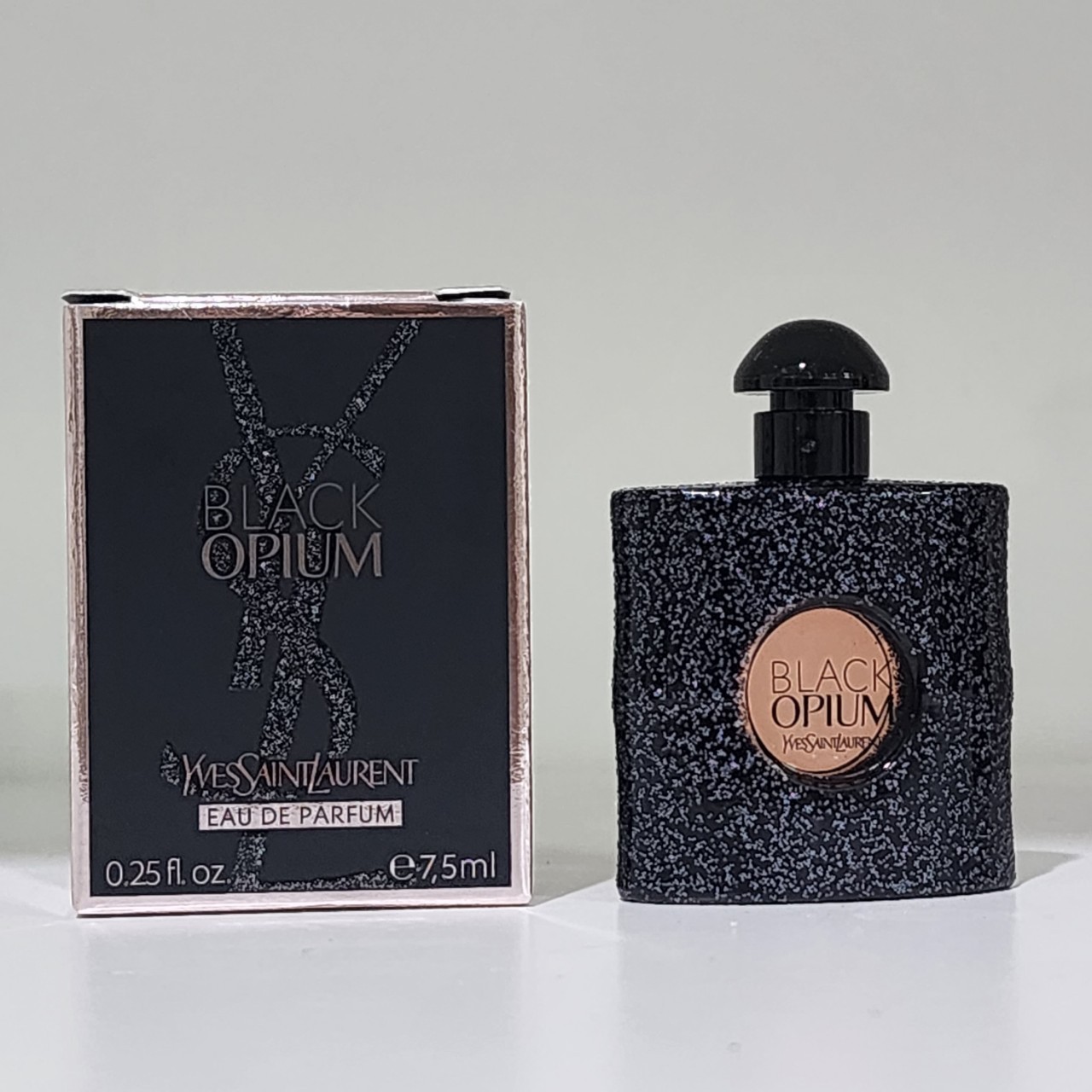 น้ำหอมจิ๋วมินิ YSL Black Opium EDP 7.5ml แบบแต้มมีกล่อง ( Mini Perfume น้ำหอมขนาดพกพา) น้ำหอมจิ๋วมินิ ขวดน่ารัก ตั้งโชว์ก็สวย พกพาก็สะดวก หัวแต้มตามจุดชีพจร