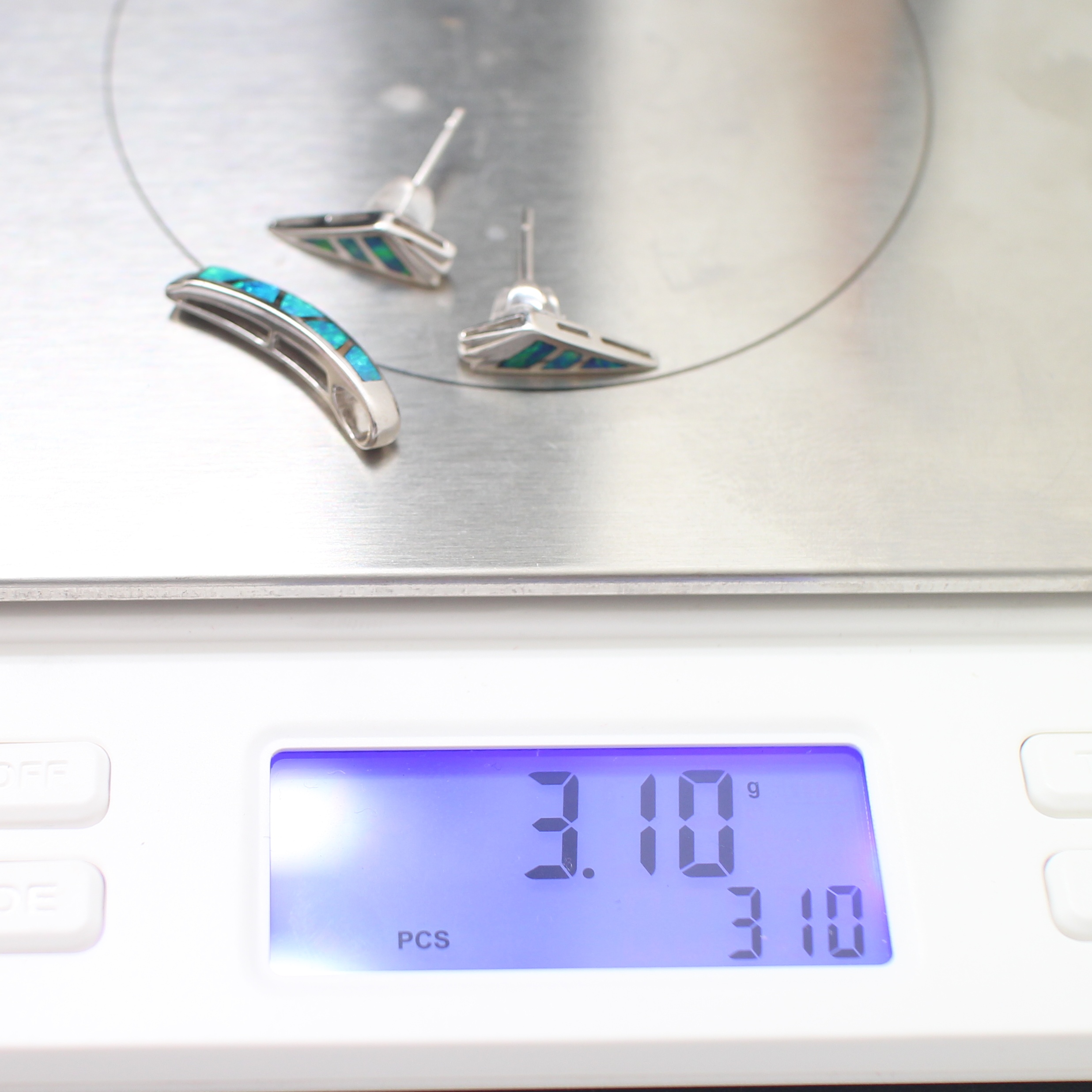 ER25447 ต่างหูพร้อมจี้โอปอลื ทองแท้ 18k นน.รวม 3.1 กรัม งานสวยไม่ซ้ำใคร