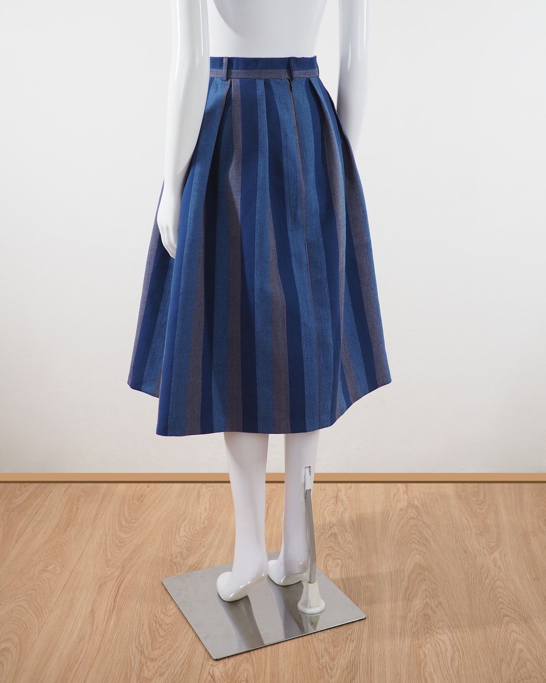 สั่งตัดเย็บกระโปรงผ้าไหม (ไม่รวมผ้า) รหัส CUT-51-0430673