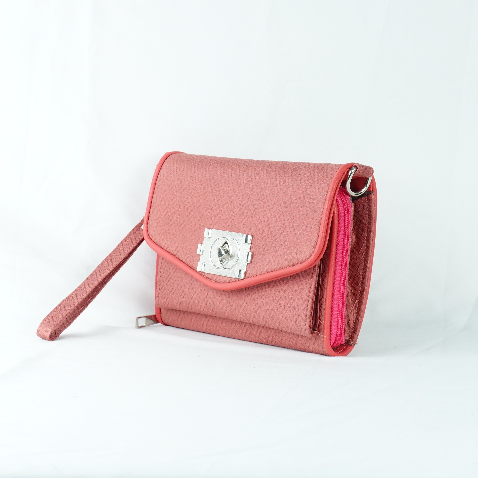 กระเป๋าถือไหมแท้ทรงคลัทช์ พร้อมสายสะพาย ขนาด 15x20ซม.สีชมพูพีชอมส้ม รหัส GO-TT-060568168