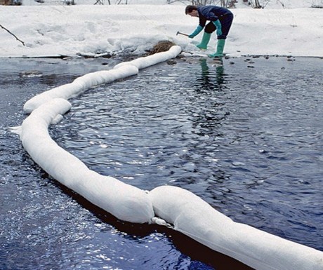 Oil Only Absorbent Big Boom วัสดุดูดซับน้ำมันชนิดท่อน วัสดุกั้นล้อมน้ำมัน สีขาว ลอยน้ำได้