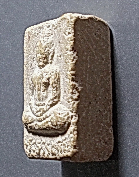 พระผงรุ่น 5 พระธรรมกาย 100 ปี วัดปากน้ำ ภาษีเจริญ กรุงเทพฯ ปี 2527