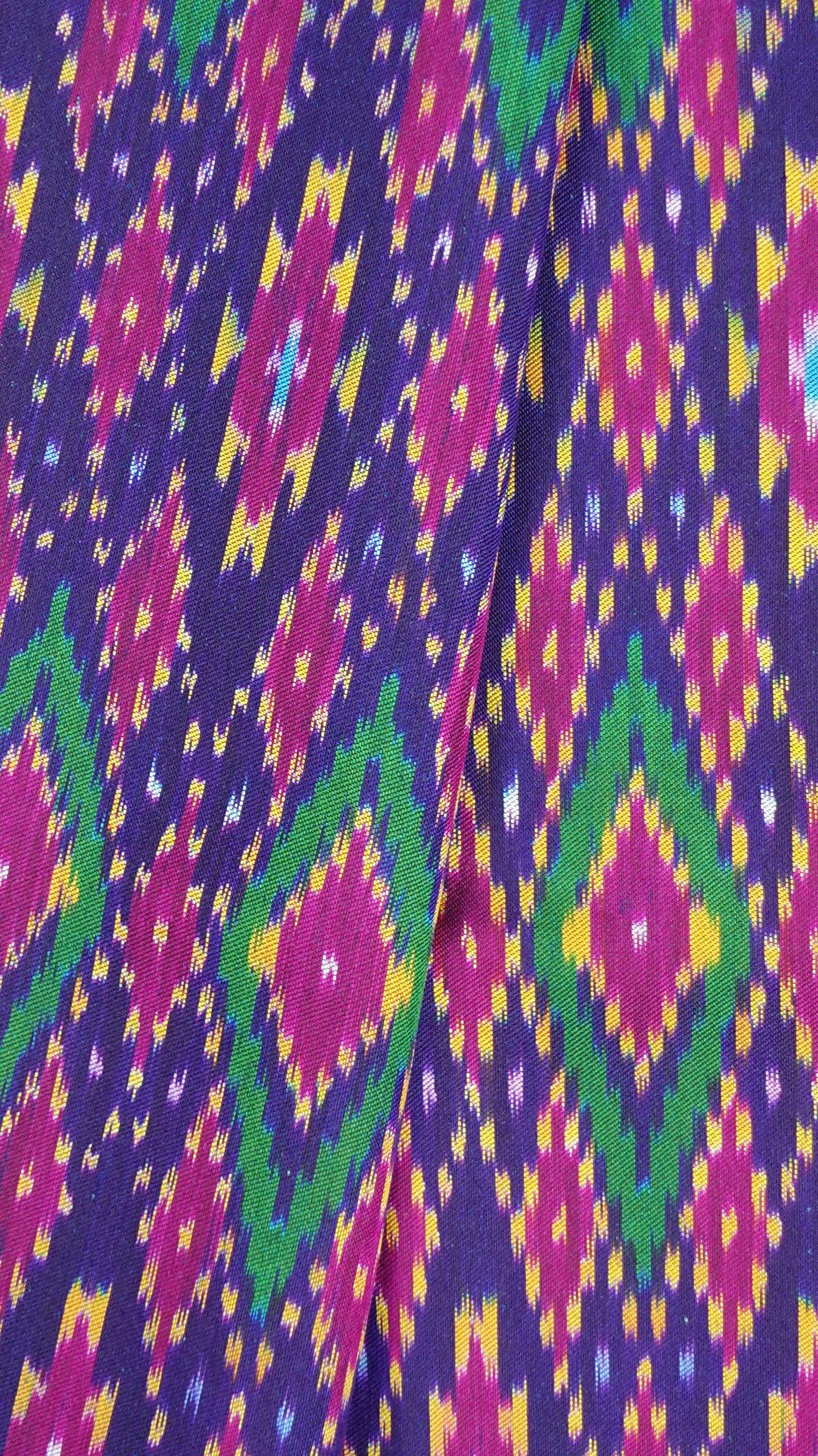 (ผ้าชุด)ไหมมัดหมี่ 3ตะกอ ไหมแท้ (ผ้าลาย 2เมตร+สีพื้น2เมตร) โทนสีม่วง รหัส M3-ME-066-1222676