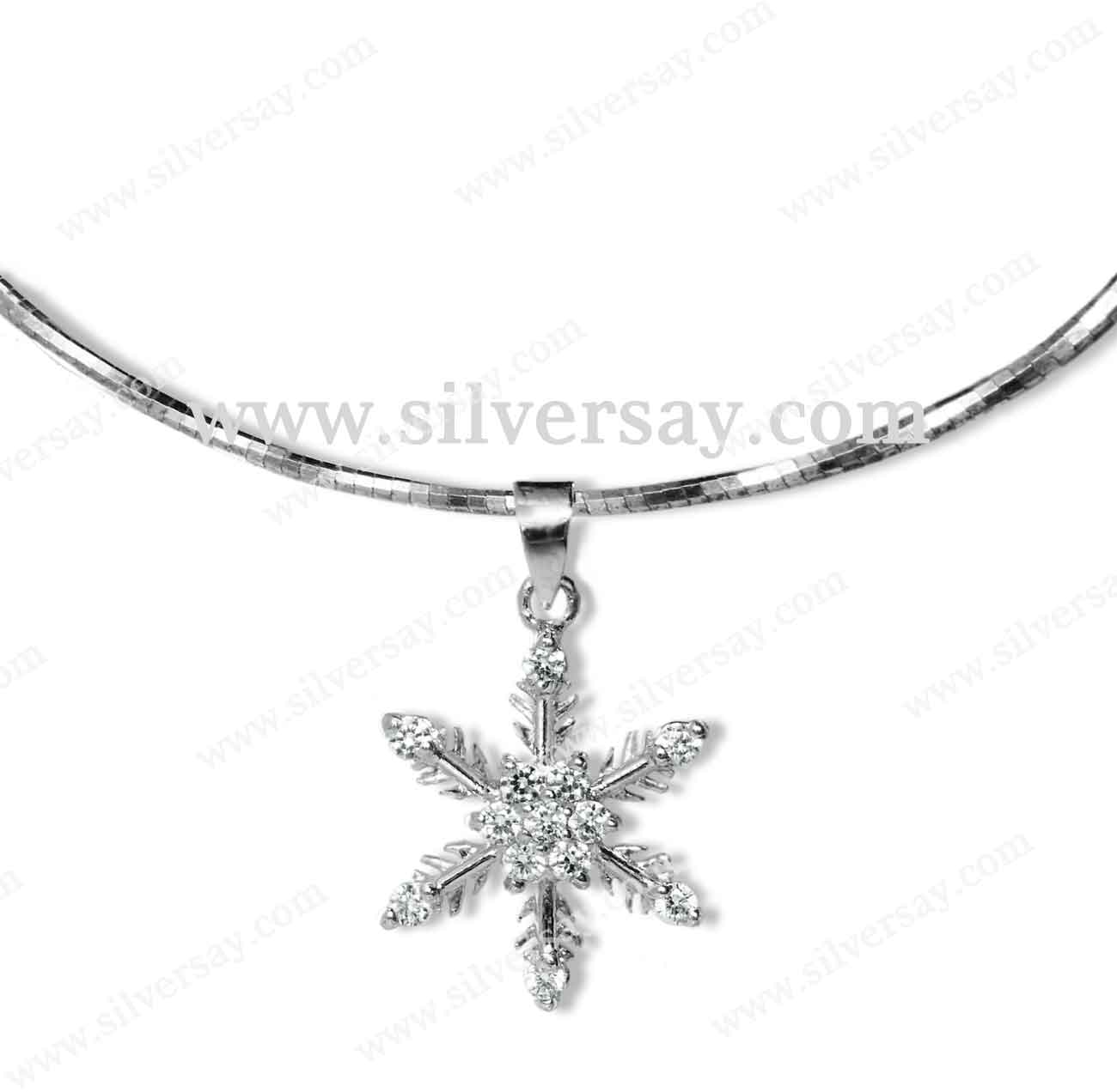 จี้เกล็ดหิมะ Snowflake ฝังเพชรสวิสล้อมหกเม็ด